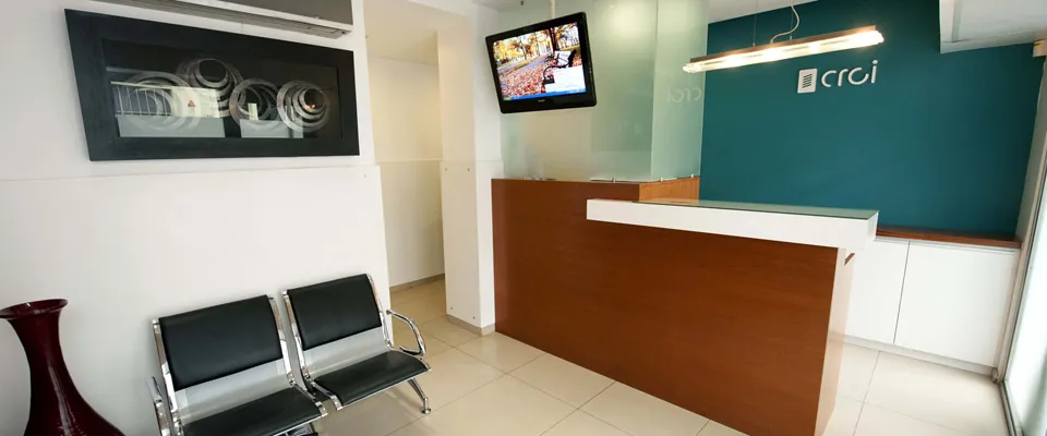 Sala de espera y recepción de CROI